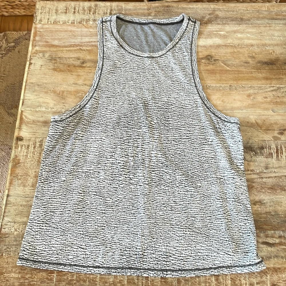 Lululemon tank top